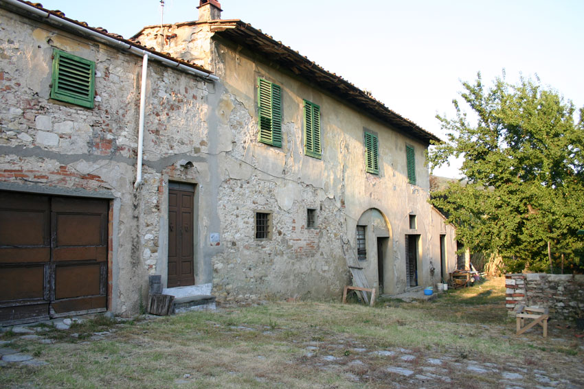 La casa colonia prima dell'intervento di ristrutturazione