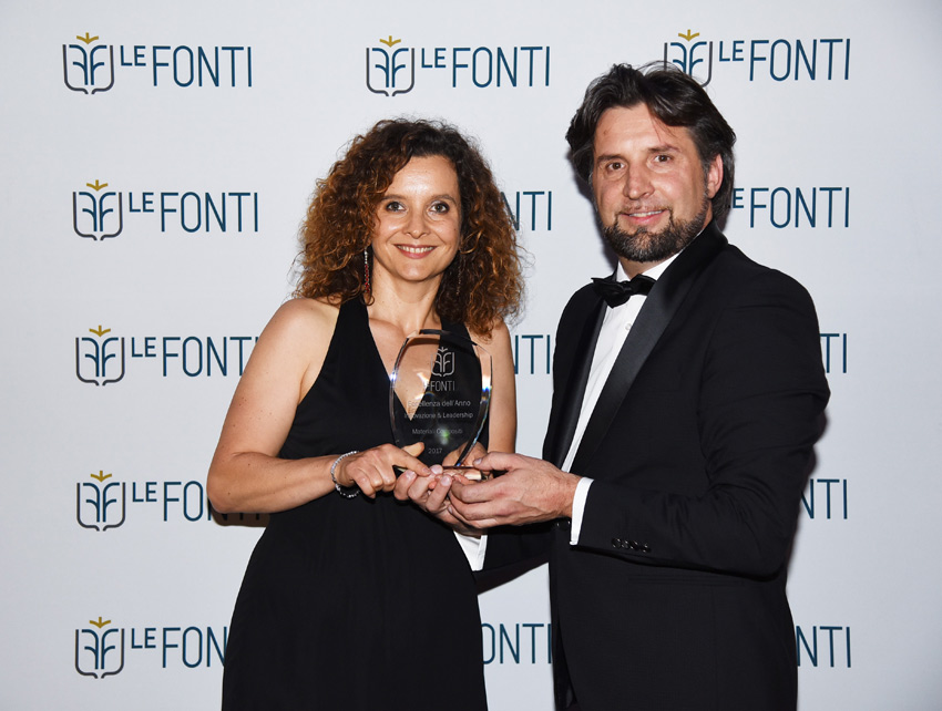 Cecilia Zampa riceve il premio Le Fonti. Credit: Nick Zonna