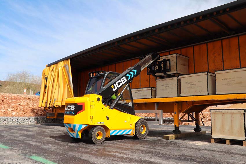 Teletruk Jcb 30-19E, il primo modello elettrico