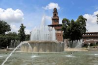 La fontana davanti al Castello Sforzesco di Milano