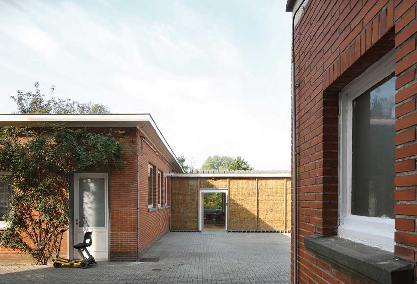 Belgio, Wim Goes Architectuur, Refugee II Temporary House. Foto: Filip Dujardin