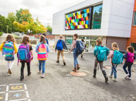Cortili scolastici più verdi e freschi con il modello Deerns Italia
