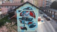 Murale-CYBERPUNK-PARROT-QUESTO-FUTURO-CI-TOGLIE-IL-RESPIRO