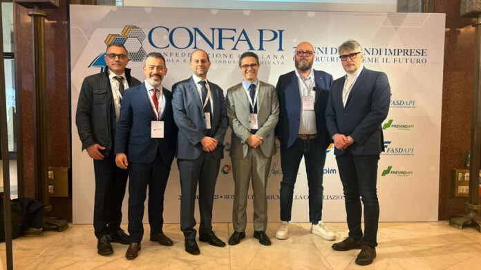 da-sinistra-Stefano-Carminati,-Antonio-Maria-Leonetti,-Paolo-Vismara,-Michele-Lamera,-Stefano-Lamera,-Angelo-Capelli Da sinistra, Stefano Carminati, Antonio Maria Leonetti, Paolo Vismara, Michele Lamera, Stefano Lamera, Angelo Capelli