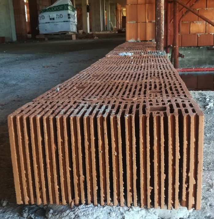 Mezzo-blocco-Ecopor-Ssc