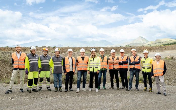 I-partecipanti-del-roadshow-in visita-alla-cava-di-Castrovillari