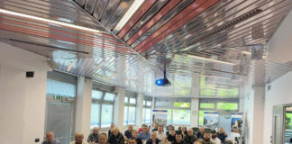 Corso di formazione con i rivenditori partner Hörmann