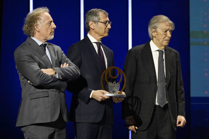 Da sinistra, Nicola Monti, ad di Edison, Giorgio Colombo, Direttore HR e Ict, e Massimo Moratti agli Assolombarda Awards