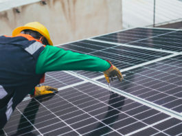 Installazione di un pannello fotovoltaico