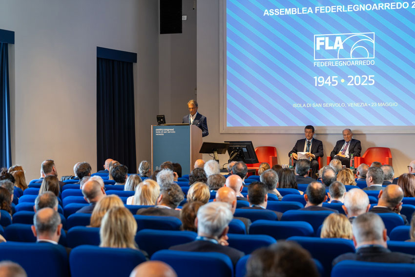 L'assemblea di FederlegnoArredo