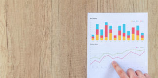 Le piccole imprese di carattere non famigliare realizzano in media 800 mila euro in più di ricavi e 1,4 milioni in più di attivo