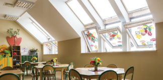 Comfort termico e acustico anche a scuola con le finestre da tetto Fakro FTT finestre-da-tetto-fakro-ftt- scuola