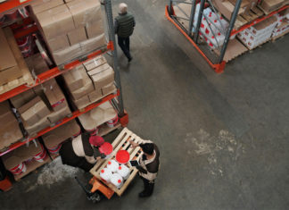 Packaging in magazzino